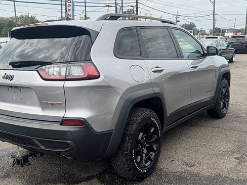 Used 2019 Jeep Cherokee Trailhawk w/ Cold Weather Group AWD/4WD image 5