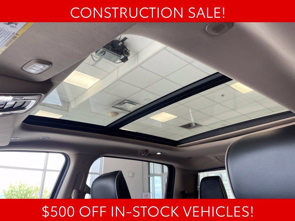 Used 2019 RAM 1500 Laramie AWD/4WD image 11