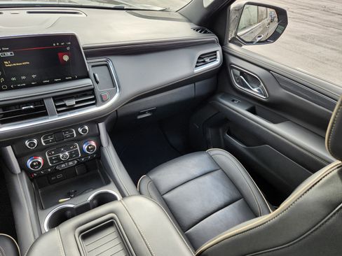 Used 2024 GMC Yukon XL SLT image 15