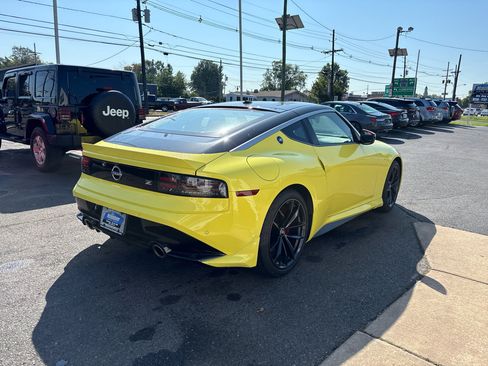 Used 2024 Nissan Z Performance w/ Floor Mat Package image 7