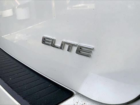 Used 2023 Honda Odyssey Elite image 9