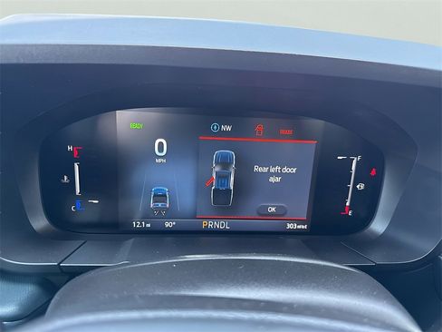 Used 2025 Ford Maverick XL image 12