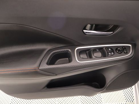 Used 2025 Nissan Versa SR w/ Trunk Package FWD image 15