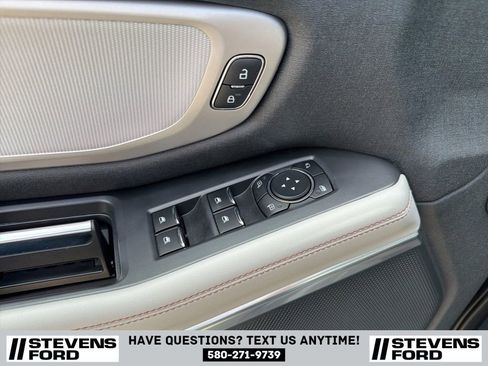 Used 2025 Ford Expedition Max Active AWD/4WD image 19