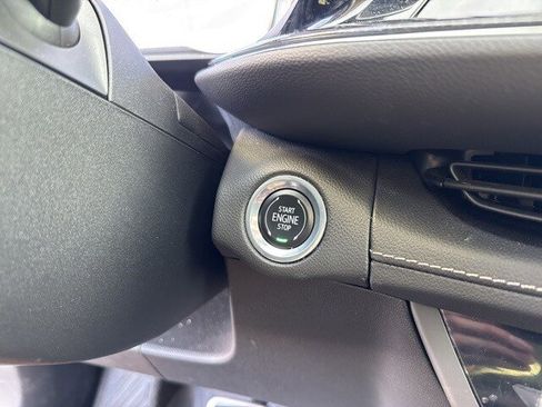 Used 2023 Buick Envision Essence w/ Technology Package I image 30