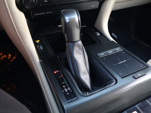 Used 2022 Lexus GX 460 Premium w/ Premium Package image 30