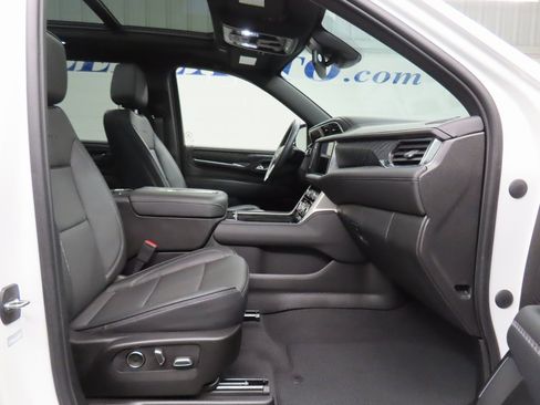 Used 2023 GMC Yukon Denali image 33