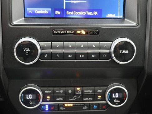 Used 2021 Ford Expedition Max Limited AWD/4WD image 24
