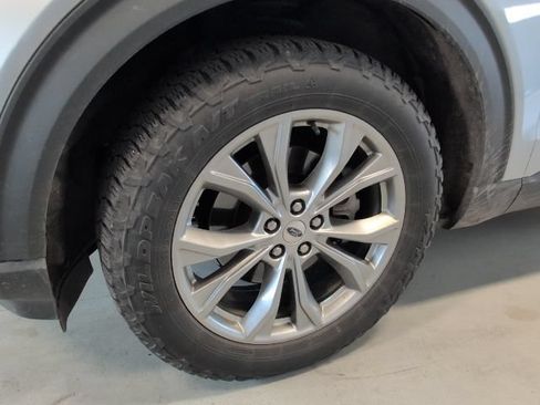 Certified 2021 Ford Explorer XLT w/ Equipment Group 202A AWD/4WD image 9