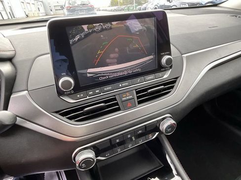 Used 2023 Nissan Altima 2.5 SR image 43