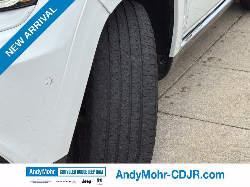 Used 2016 Jeep Grand Cherokee Summit AWD/4WD image 11