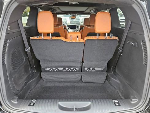 New 2026 Chrysler Pacifica Pinnacle image 28