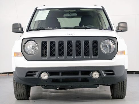 Used 2015 Jeep Patriot Sport w/ Power Value Group image 6