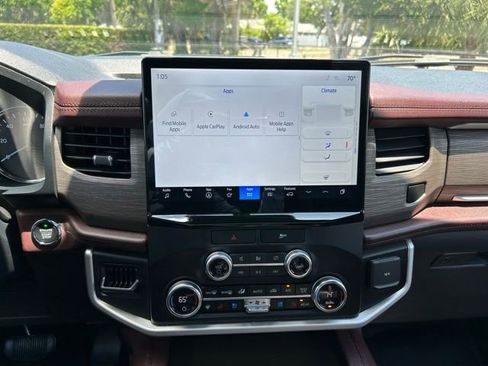 Used 2023 Ford Expedition Max Limited AWD/4WD image 24