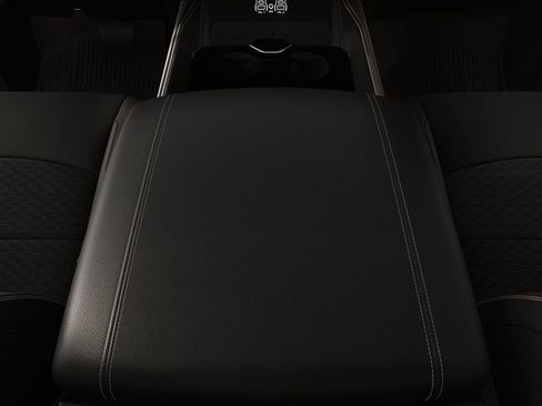 New 2026 RAM 2500 Big Horn AWD/4WD image 17