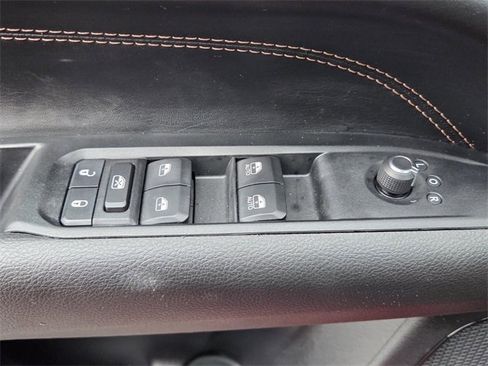 Used 2022 Jeep Compass Limited image 17