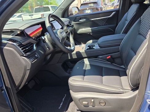 New 2026 GMC Acadia Denali w/ Super Cruise Package FWD image 3