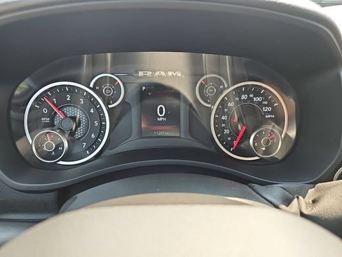 Certified 2025 RAM 2500 Big Horn AWD/4WD image 24
