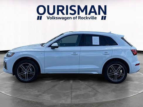 Used 2023 Audi Q5 e Premium Plus w/ Premium Plus Package AWD/4WD image 3