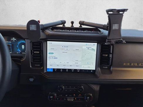 Used 2025 Ford Bronco Badlands AWD/4WD image 13