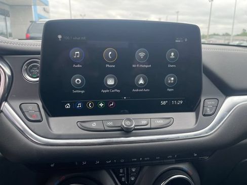 Used 2025 Chevrolet Blazer LT FWD image 20