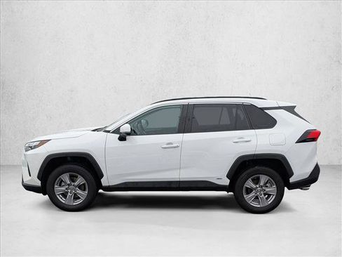 Used 2023 Toyota RAV4 XLE image 9