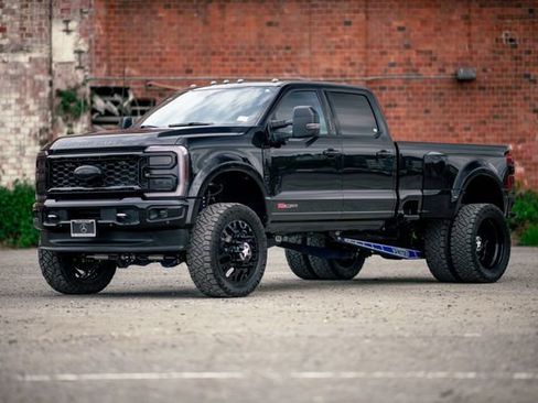 Used 2024 Ford F450 Limited w/ FX4 Off-Road Package AWD/4WD image 4