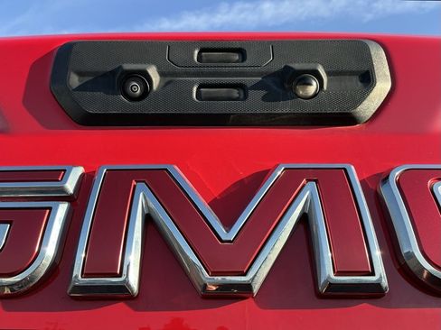 Used 2024 GMC Sierra 3500 SLT w/ SLT Convenience Package image 17