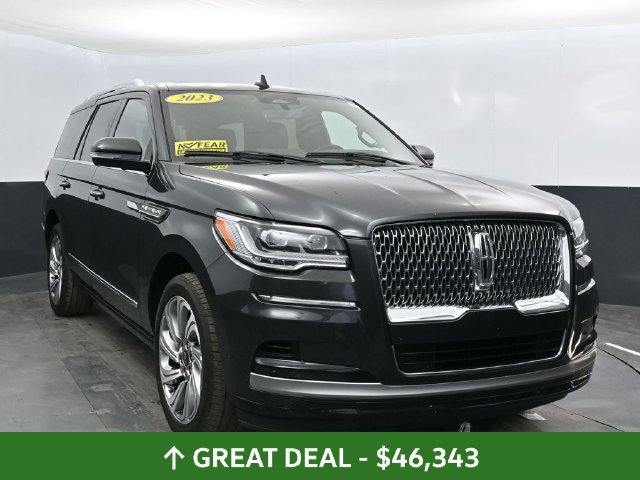 Used 2023 Lincoln Navigator Reserve AWD/4WD image 10