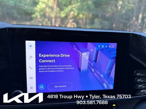Used 2025 Toyota Camry SE FWD image 20