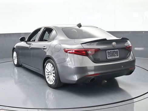 Used 2023 Alfa Romeo Giulia Sprint image 4