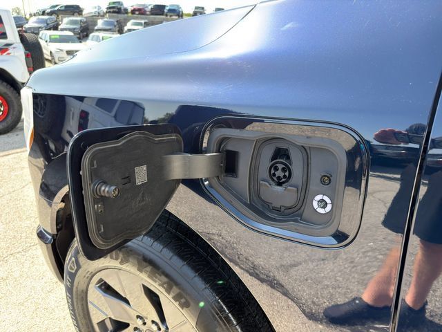 Used 2024 Ford F150 Lightning Lariat AWD/4WD image 13