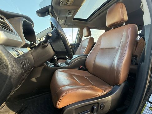 Used 2018 Toyota Highlander Limited image 10
