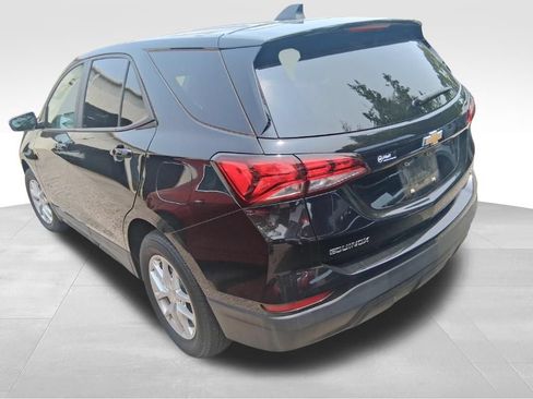 Used 2022 Chevrolet Equinox LS w/ LS Convenience Package AWD/4WD image 5