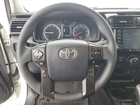 Used 2021 Toyota 4Runner TRD Off-Road Premium AWD/4WD image 21