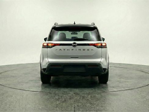 Used 2025 Nissan Pathfinder SV FWD image 7
