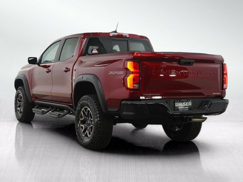 Used 2024 Chevrolet Colorado ZR2 w/ Technology Package AWD/4WD image 4
