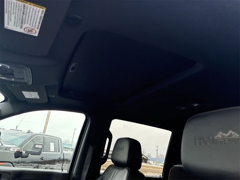 Used 2020 Chevrolet Silverado 3500 High Country w/ Z71 Off-Road Package image 18