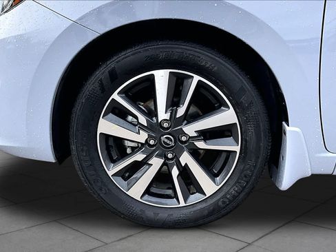 Certified 2025 Nissan Versa SV w/ Trunk Package FWD image 10