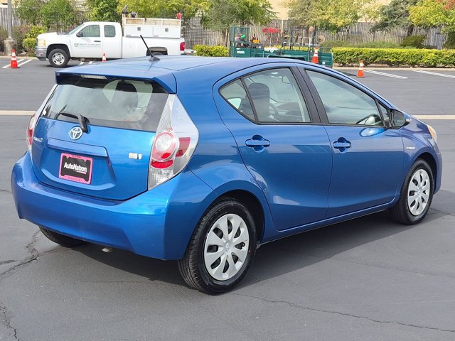 Used 2014 Toyota Prius C One FWD image 5