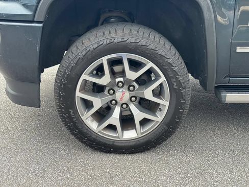 Used 2018 GMC Sierra 1500 Denali w/ Denali Ultimate Package AWD/4WD image 9
