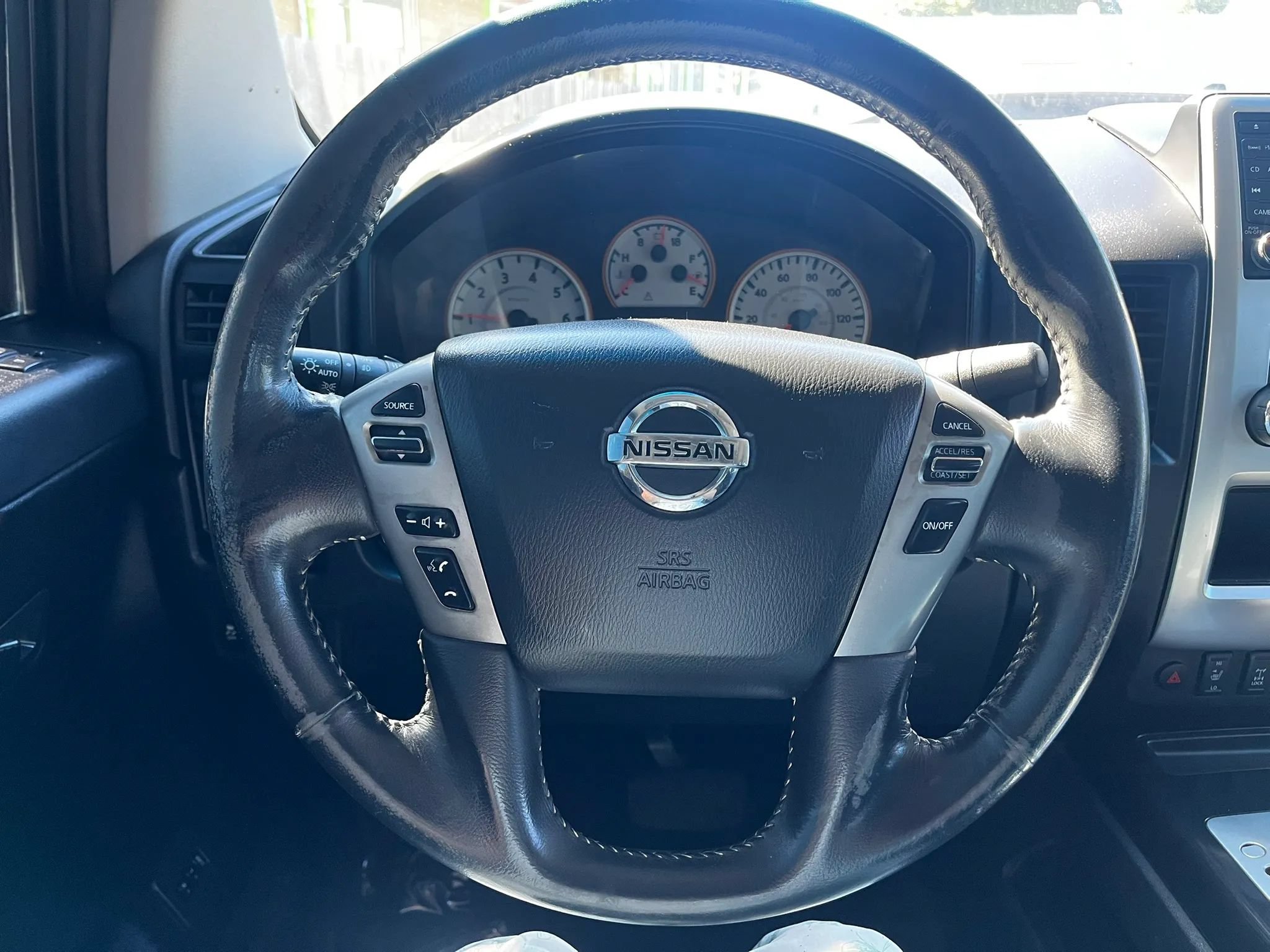 Used 2013 Nissan Titan PRO-4X w/ Pro-4x Luxury Pkg AWD/4WD image 18