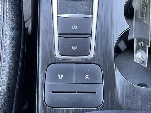 Used 2022 Ford Escape SEL w/ Technology Package image 25