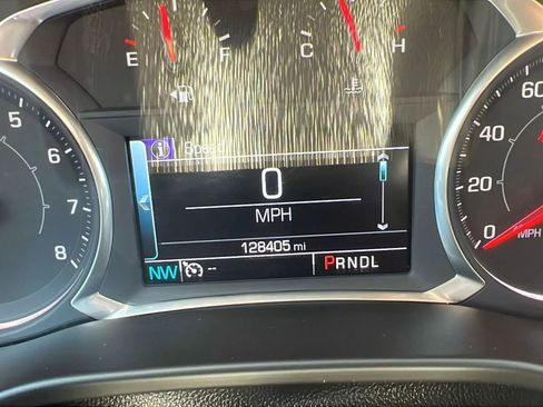 Used 2017 GMC Acadia SLE image 14