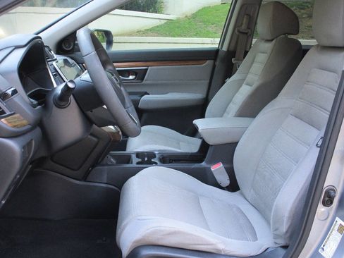 Used 2018 Honda CR-V EX image 9