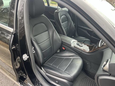 Used 2017 Mercedes-Benz C 300 Sedan image 15