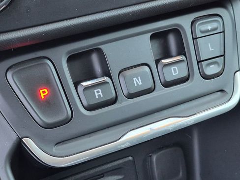 Used 2019 GMC Terrain SLE w/ Driver Convenience Package FWD image 23