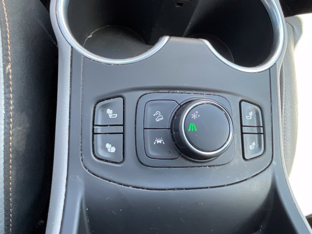 Used 2020 GMC Terrain SLT w/ Preferred Package FWD image 17