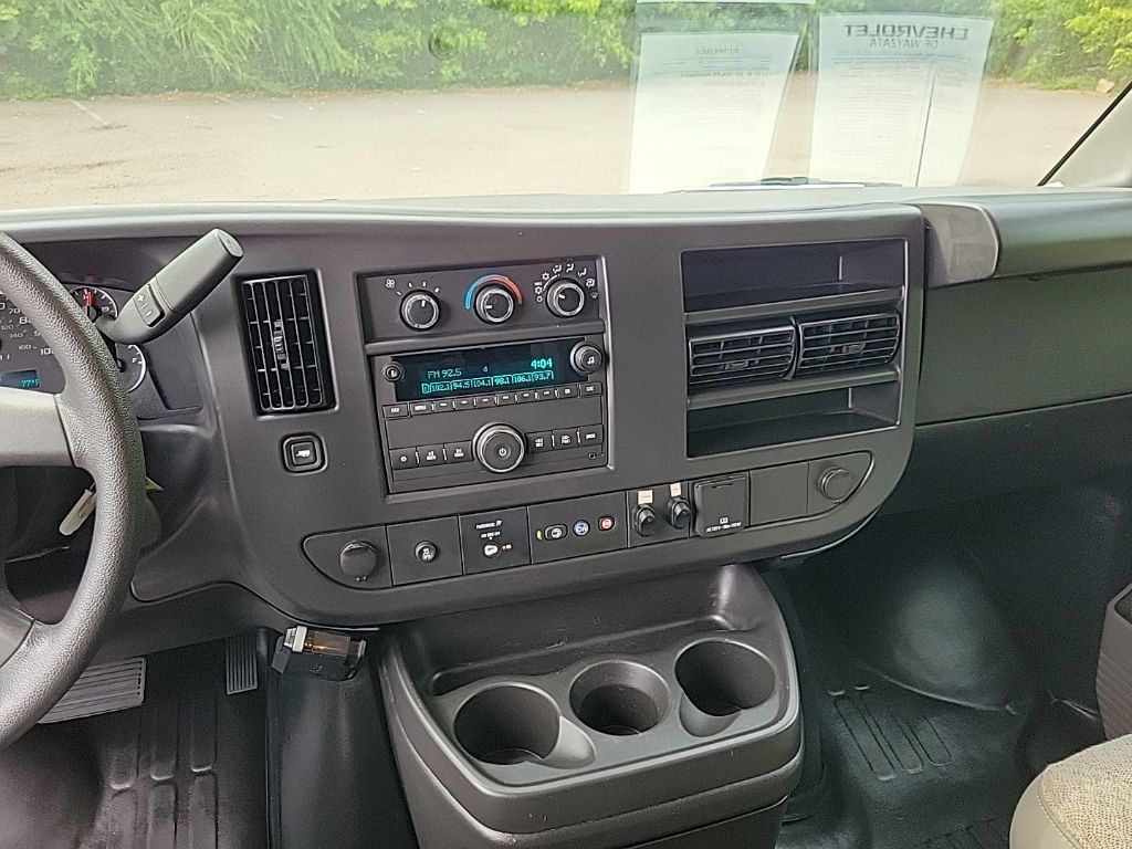 Used 2024 Chevrolet Express 3500 w/ Power Convenience Package RWD image 43