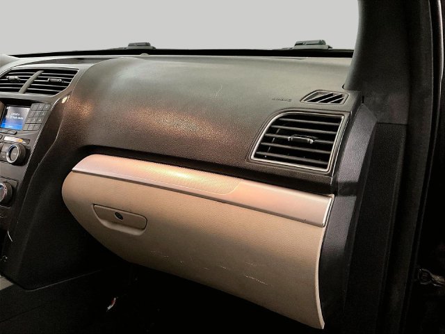 Used 2018 Ford Explorer 4WD image 16